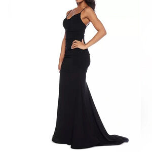 B Darlin Juniors' Sweetheart-Neck Ruched Sleeveless Gown. Size 9/10. Worn once